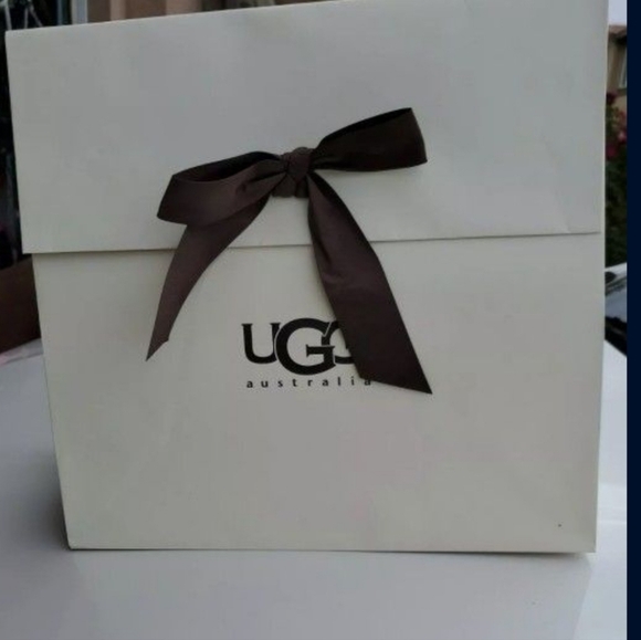 UGG GIFT BAG - Picture 3 of 3